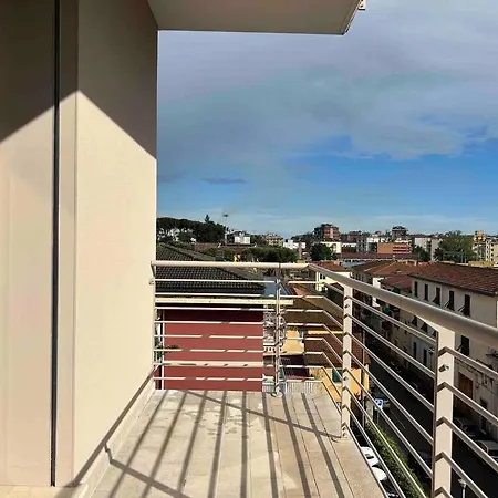 Appartement Design With Parking And View From The Balcony 2 Klm Station To 5 Terre And Walking Distance To The Waterfront *