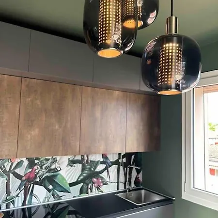 Appartement Design With Parking And View From The Balcony 2 Klm Station To 5 Terre And Walking Distance To The Waterfront *