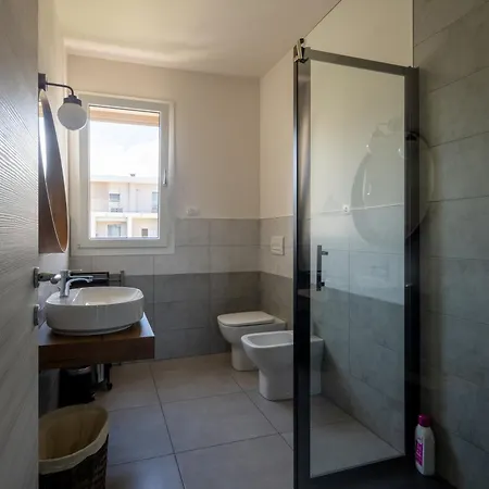 Design With Parking And View From The Balcony 2 Klm Station To 5 Terre And Walking Distance To The Waterfront Appartement La Spezia