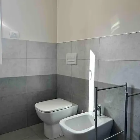 Design With Parking And View From The Balcony 2 Klm Station To 5 Terre And Walking Distance To The Waterfront * La Spezia