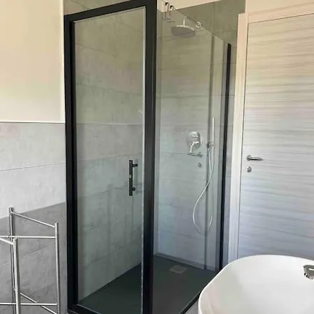 Lejlighed Design With Parking And View From The Balcony 2 Klm Station To 5 Terre And Walking Distance To The Waterfront