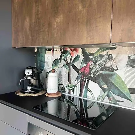 Design With Parking And View From The Balcony 2 Klm Station To 5 Terre And Walking Distance To The Waterfront Lejlighed La Spezia