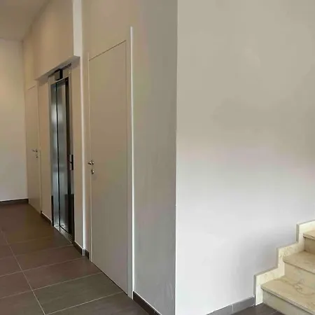 Design With Parking And View From The Balcony 2 Klm Station To 5 Terre And Walking Distance To The Waterfront Lejlighed